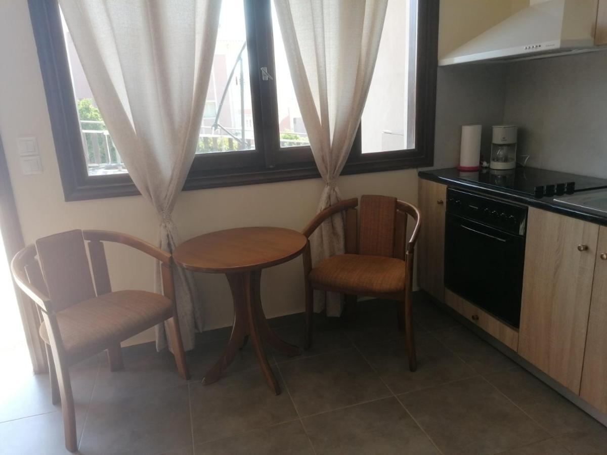 Ionion Fos Aparthotel Nikiana Exteriör bild