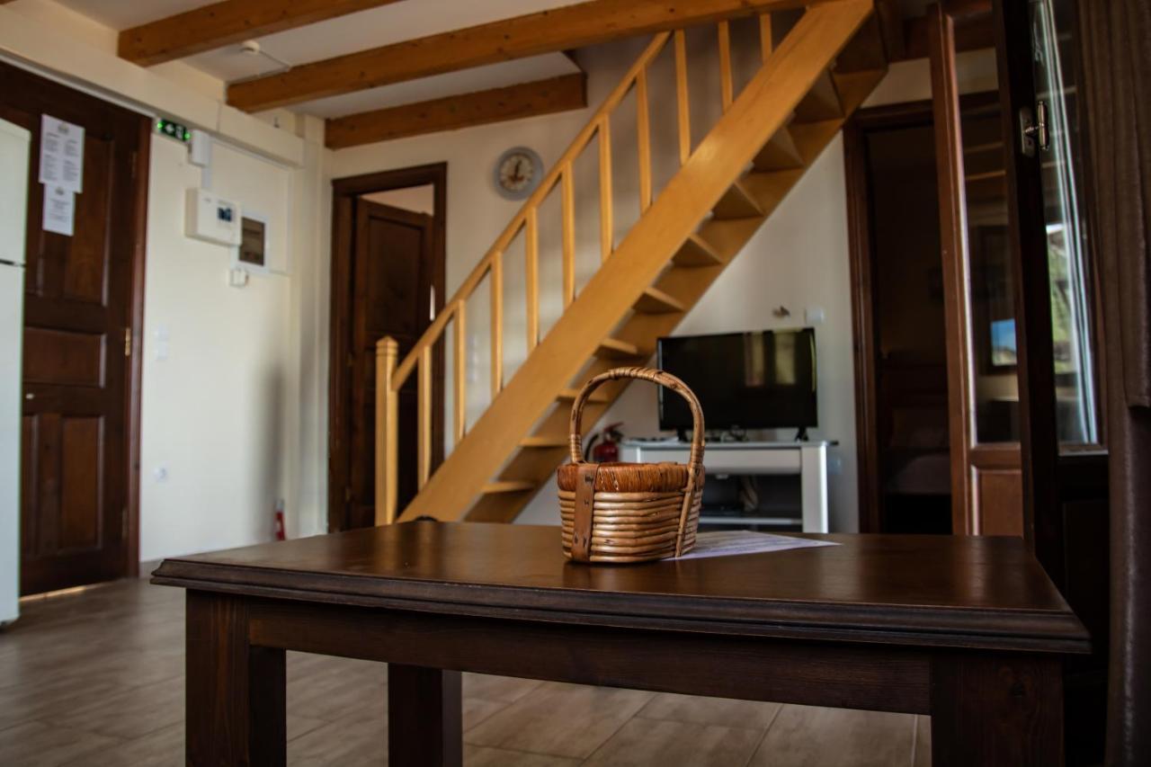 Ionion Fos Aparthotel Nikiana Exteriör bild