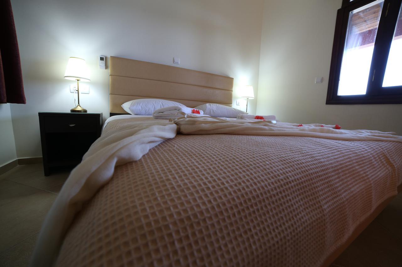 Ionion Fos Aparthotel Nikiana Exteriör bild