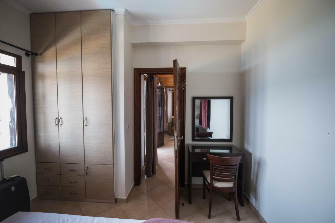 Ionion Fos Aparthotel Nikiana Exteriör bild